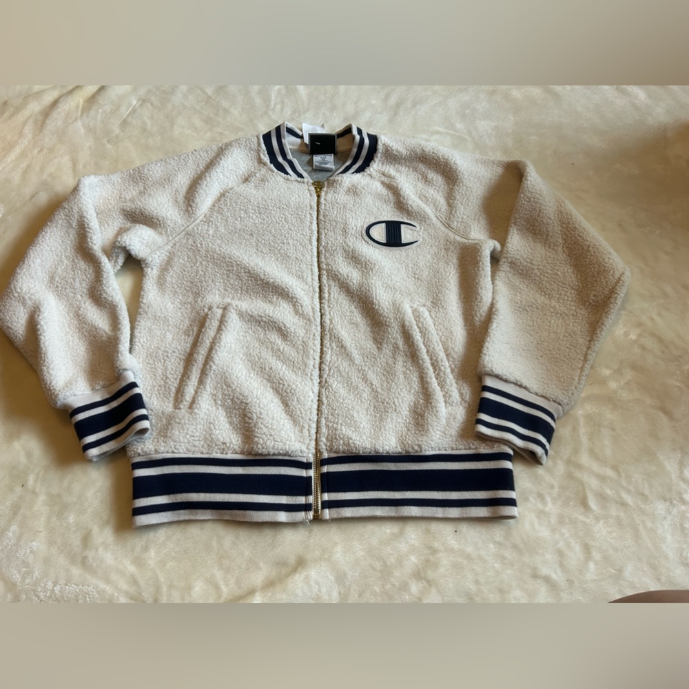 CHAMPION WOMEN'S SHERPA BOMBER
JACKET size small